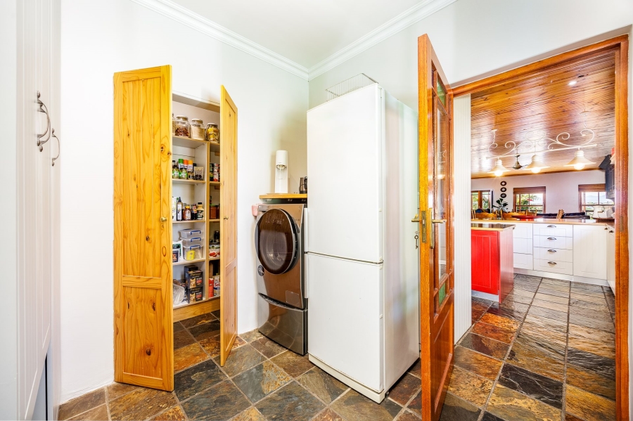 4 Bedroom Property for Sale in Bergsig Western Cape